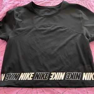 Nike crop top black - Large